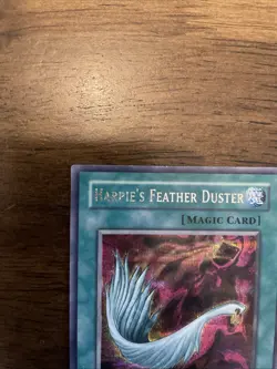 Yugioh! Harpie's Feather Duster Prismatic Secret Rare (SDD-003) VLP/NM - Image 4