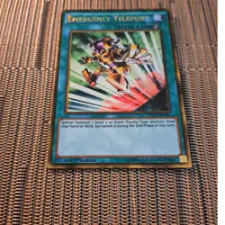 Yu-Gi-Oh! 1st Edition Gold Emergency Teleport Card PGL3-EN081 - Image 4