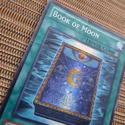 1996 Yu-Gi-Oh! Book of the Moon Mosaic Rare Card BP02-EN138 - Image 4
