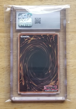 Yugioh tcg- Blue eyes White Dragon- Ct14-EN002 (Secret Rare) - CGC Grade 9 - Image 2