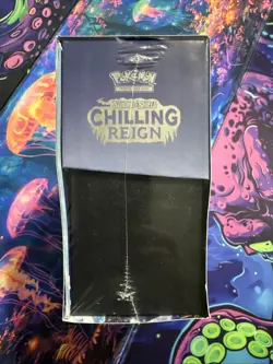 Pokemon Sword and Shield Chilling Reign Elite Trainer Box ETB Sealed Brand New - Image 3