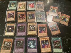 YuGiOh Vintage Lot 22 Cards , Mrd-018, Sdy-004, Sdj-002 And More. - Image 1