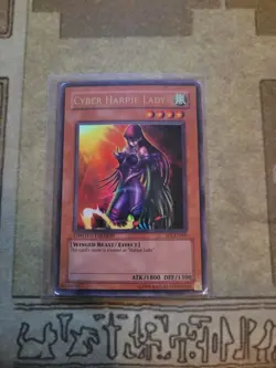 YUGIOH CYBER HARPIE LADY SP1-EN001 ULTRA LIMITED ED MP - Image 1