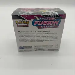 Pokemon TCG SWSH Fusion Strike Booster Box SEALED w/Acrylic - Image 4