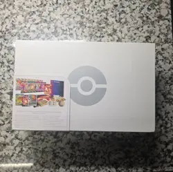 Pokemon Sword & Shield Ultra-Premium Collection Charizard Box TCG English - Image 3