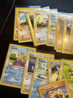 1999 Pokemon Base Set Shadowless Trading Card Game Lot Of 29 Cards (NM-MP) - Image 2