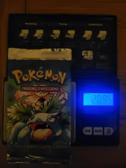 Pokemon TCG Heavy Base Set Booster Pack 1999 - Venusaur Artwork - 20.95 grams - Image 5