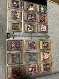 Yu-Gi-Oh Collection Over 900 Cards - Image 5
