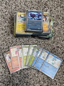 Pokemon TCG Holo Bulk Lot 100+ Cards Mixed Languages - Image 1