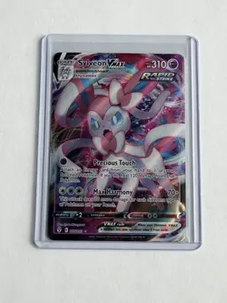 Sylveon VMAX 073/203 - Ultra Rare - Evolving Skies Pokemon - Image 1