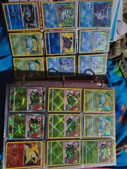 Pokemon Lot 1,314 Card Binder Collection all different cards all holos - Image 2