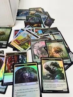 3500 + MAGIC THE GATHERING MTG tokens inc foils and full arts. Huge lot. - Image 2