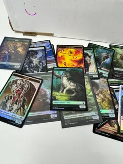 3500 + MAGIC THE GATHERING MTG tokens inc foils and full arts. Huge lot. - Image 3