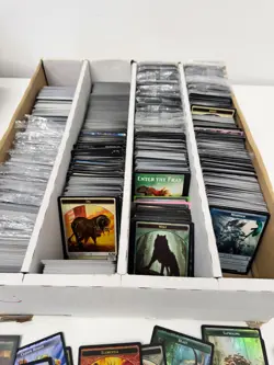 3500 + MAGIC THE GATHERING MTG tokens inc foils and full arts. Huge lot. - Image 4