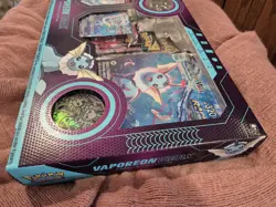 Pokemon Vaporeon VMAX Premium Collection Box Promo Booster Full Art - Image 1
