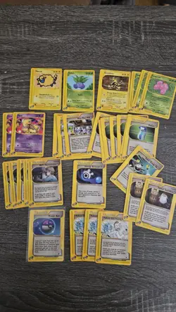 Pokemon Yellow Border sets (2002) small collection 32 Cards - Image 1