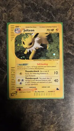 Pokemon Jolteon Skyridge Holo Rare 2003 Stage 1 70 HP Card H12/H32 - Image 1