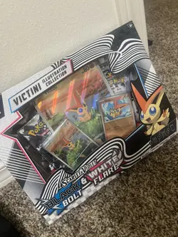 Pokemon TCG Scarlet & Violet Victini Illustration Collection Box - Image 1