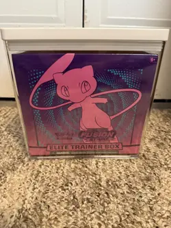 Pokemon TCG Fusion Strike ETB Elite Trainer Box New Sealed - Image 1