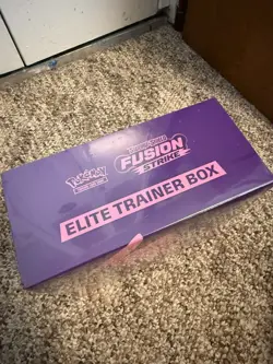 Pokemon TCG Fusion Strike ETB Elite Trainer Box New Sealed - Image 3
