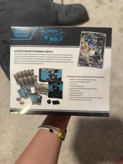 Pokemon TCG Scarlet & Violet Black Bolt Elite Trainer Box English - Image 2