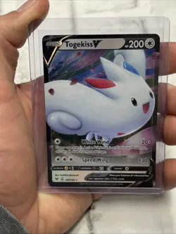 Pokemon Togekiss V Ultra Rare SWSH04: Vivid Voltage 140/185 NM Holo Near Mint - Image 1