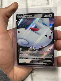 Pokemon Togekiss V Ultra Rare SWSH04: Vivid Voltage 140/185 NM Holo Near Mint - Image 2