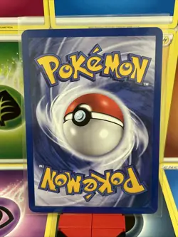Squirtle Team Rocket 1st Edition 68/82 Pokemon 2000 Vintage NM+ - Image 2