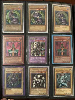 Small Vintage Yu-Gi-Oh! Binder (Played) Blue Eyes, Dark Magician, Exodia, etc. - Image 2