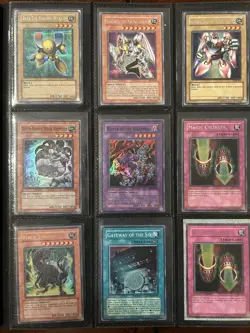 Small Vintage Yu-Gi-Oh! Binder (Played) Blue Eyes, Dark Magician, Exodia, etc. - Image 5