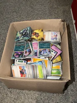 Pokemon TCG Bulk Lot 2000+ Cards Holos Reverse Holos + Dice Tin Mats Storage Box - Image 3