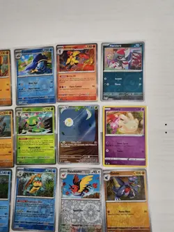 Lot Of 21 Pokemon Cards All Holo - Image 3