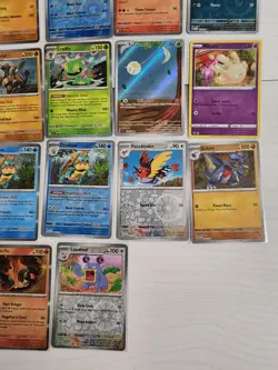 Lot Of 21 Pokemon Cards All Holo - Image 4