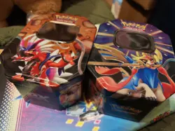 Pokemon card tins slashing legends - Image 2