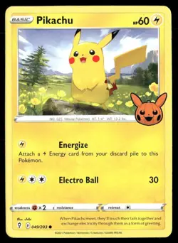Pikachu 49/203 Evolving Skies Trick or Trade Pokemon TCG - Image 1