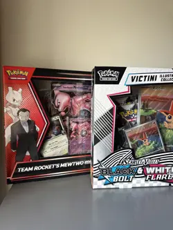 Pokemon TCG - Team Rocket’s Mewtwo Ex & Victini Illustration Collection Boxes - Image 3