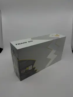 Pokemon TCG 25th Anniversary 2021 Celebrations Ultra Premium Collection - SEALED - Image 3