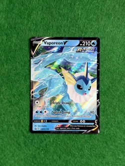 Pokemon - Vaporeon V SWSH150 Promo Sword & Shield NM - Image 1