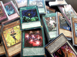 100 YUGIOH CARDS - MIXED NO DUPLICATES LOT! W/ 10 RARES! - Image 1