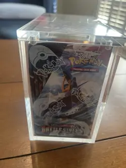Pokemon Battle Styles booster box sealed 36 packs In Acrylic Case - Image 5
