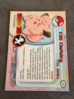 Topps Pokemon Clefairy #35 2000 TV Animation Edition Red Logo - Image 2