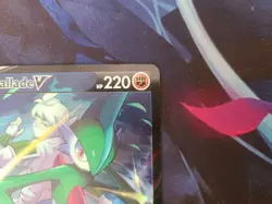 Gallade V Ultra Rare SWSH11: Lost Origin Trainer Gallery TG19/TG30 NM - Image 4