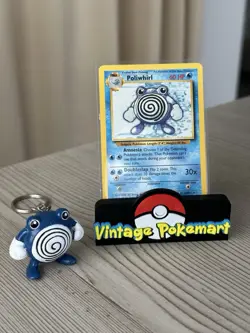 Poliwhirl Pokemon Card Uncommon Base Set - 38/102 1999 + Keychain - Image 1