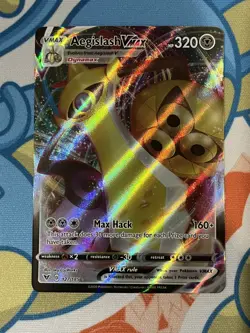 Pokemon TCG - Aegislash VMAX 127/185 Vivid Voltage - NM - Image 1