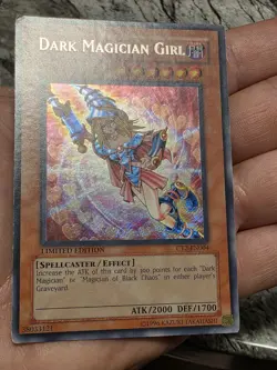 Dark Magician Girl CT2-EN004 Secret Rare MP Limited Edition Yugioh Tin Card - Image 5