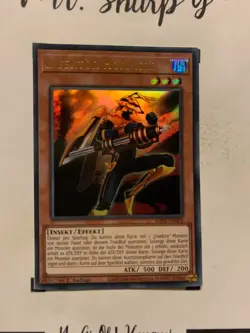 INSEKTOR HORNISSE - 1. AUFLAGE GFP2-DE062 DEUTSCH Yu-Gi-Oh! CARD ULTRA RARE - Image 3