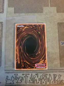 YUGIOH DARK MAGICIAN CT13-EN003 ULTRA LIMITED ED NM - Image 3