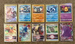 pokemon 10 card lot,kingdra/milotie/ditto,charizard vstar,trainer gallery - Image 3