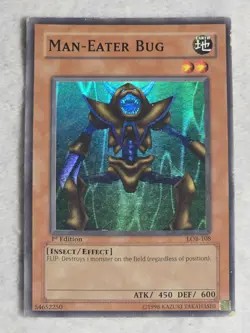 Yu-Gi-Oh! Man-Eater Bug LOB-108 1st Edition Super Rare Vintage 1996/2002 HP - Image 1