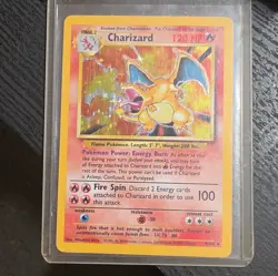 Wizards Pokemon TCG Base Set Charizard 4/102 Holo Rare English 1999 120 HP - Image 1
